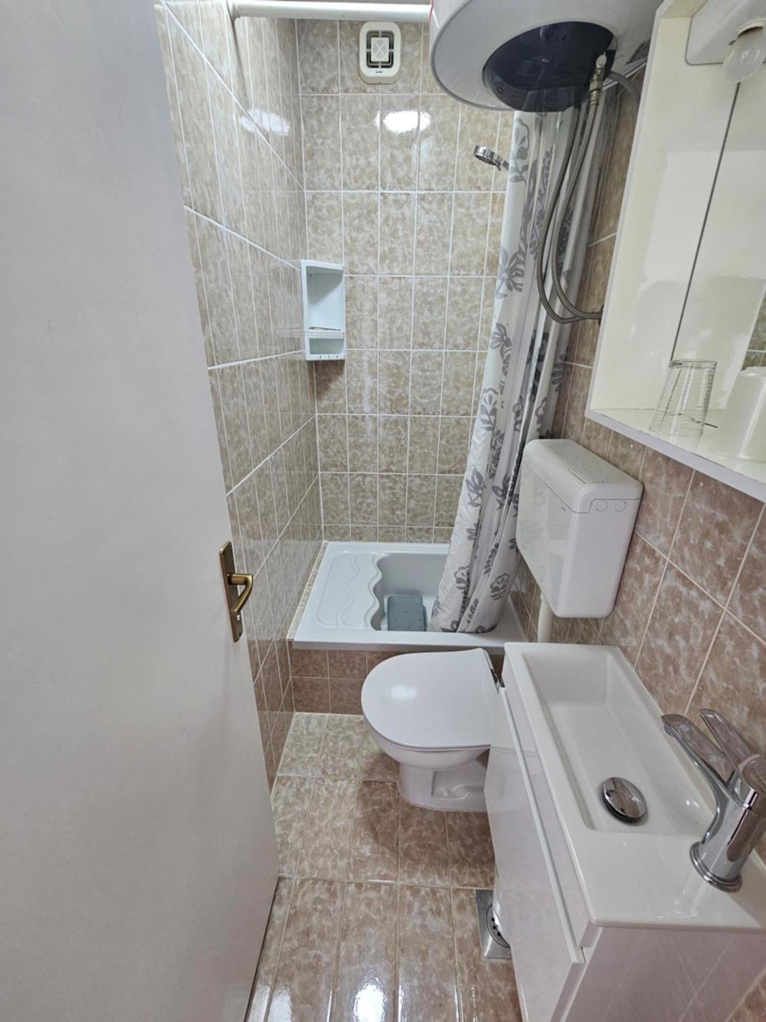 Apartmani Matija Makarska Buitenkant foto
