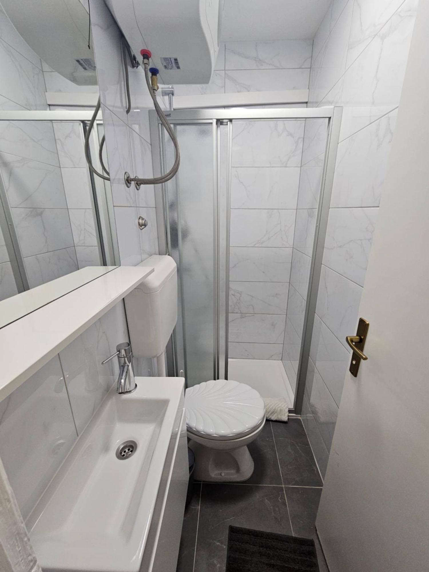 Apartmani Matija Makarska Buitenkant foto