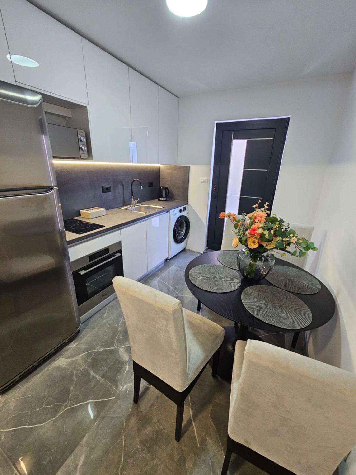 Apartmani Matija Makarska Buitenkant foto