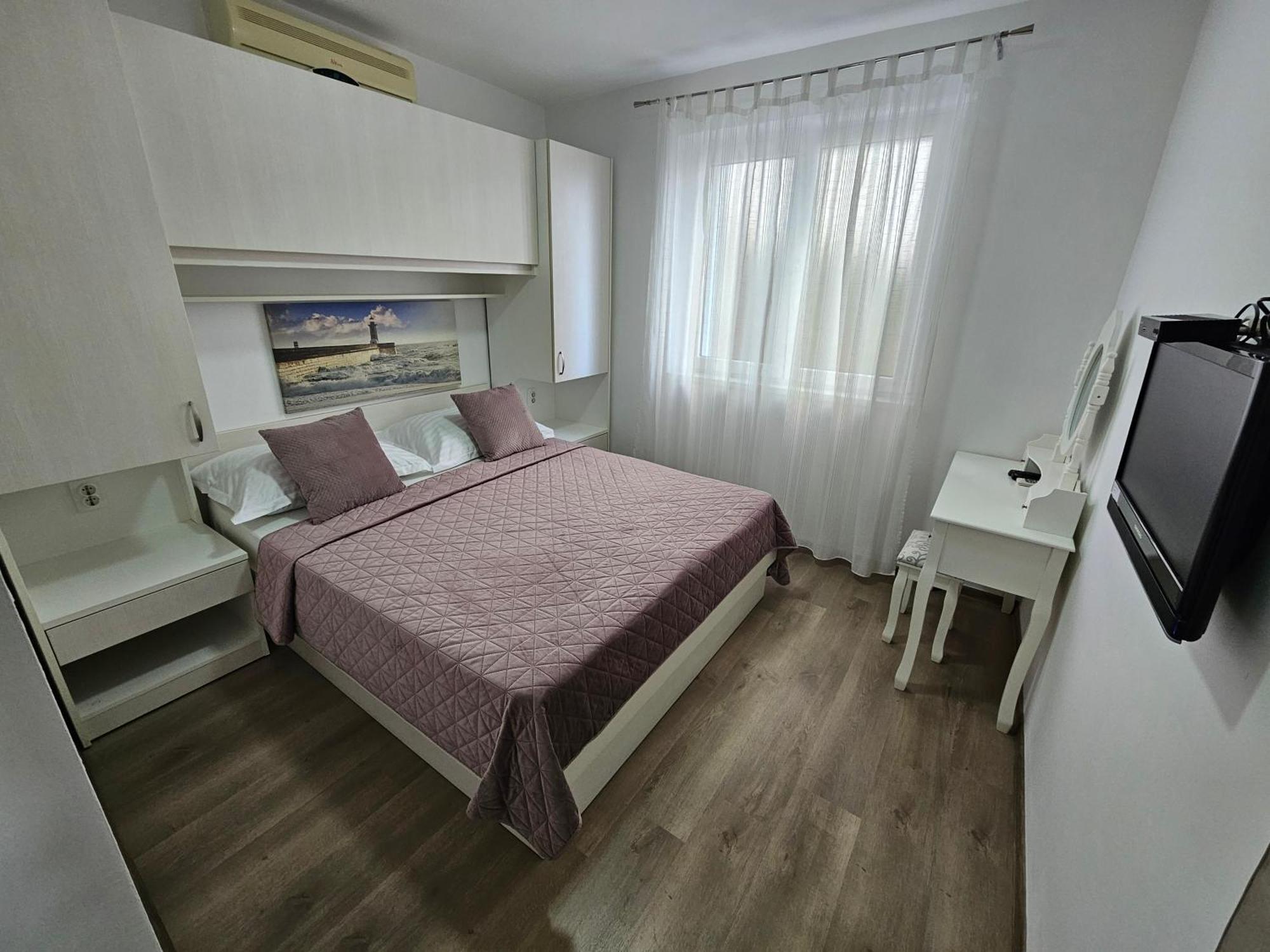 Apartmani Matija Makarska Buitenkant foto